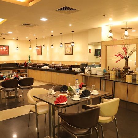 Hyphen Haridwar Grand Hotel Екстериор снимка
