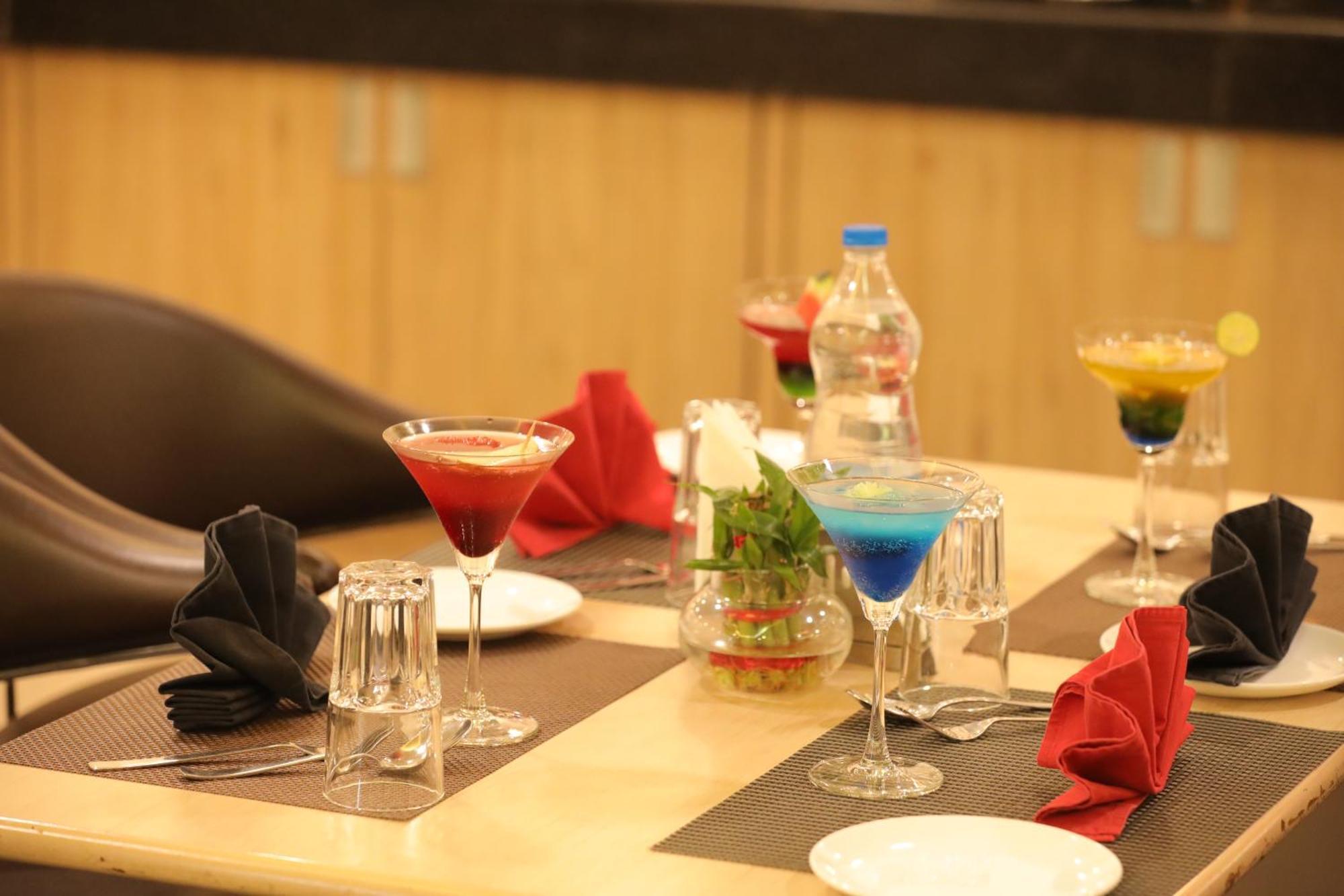 Hyphen Haridwar Grand Hotel Екстериор снимка