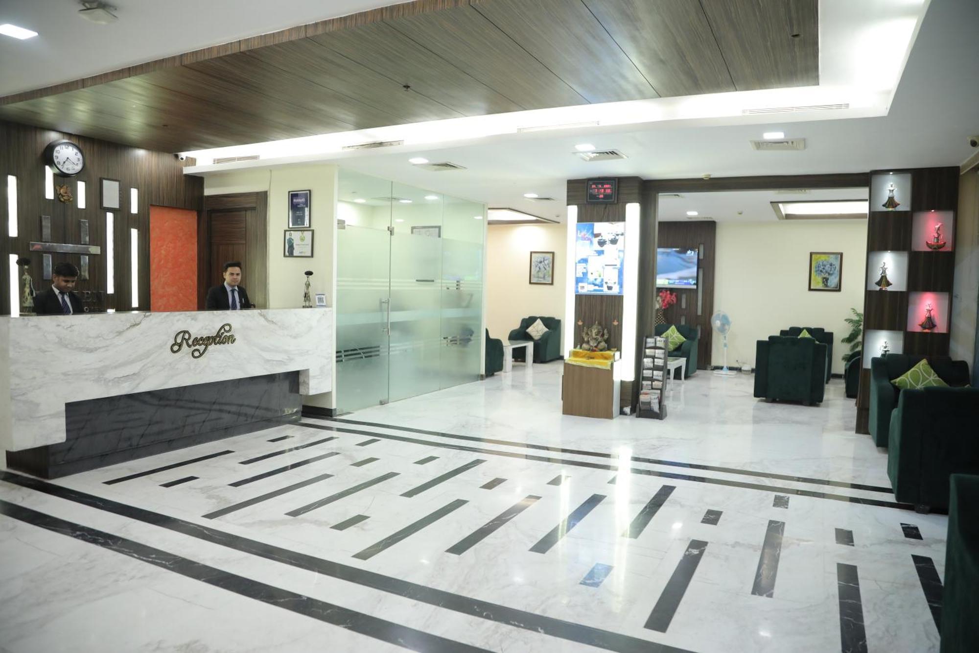 Hyphen Haridwar Grand Hotel Екстериор снимка