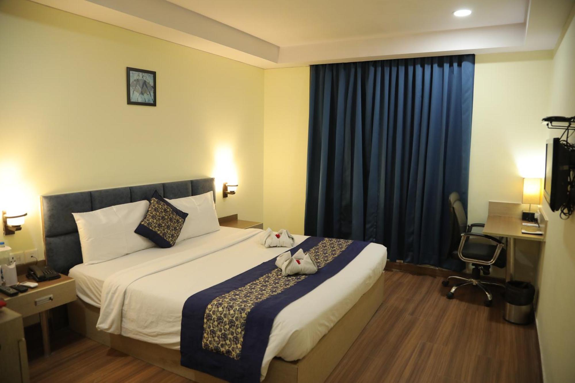 Hyphen Haridwar Grand Hotel Екстериор снимка
