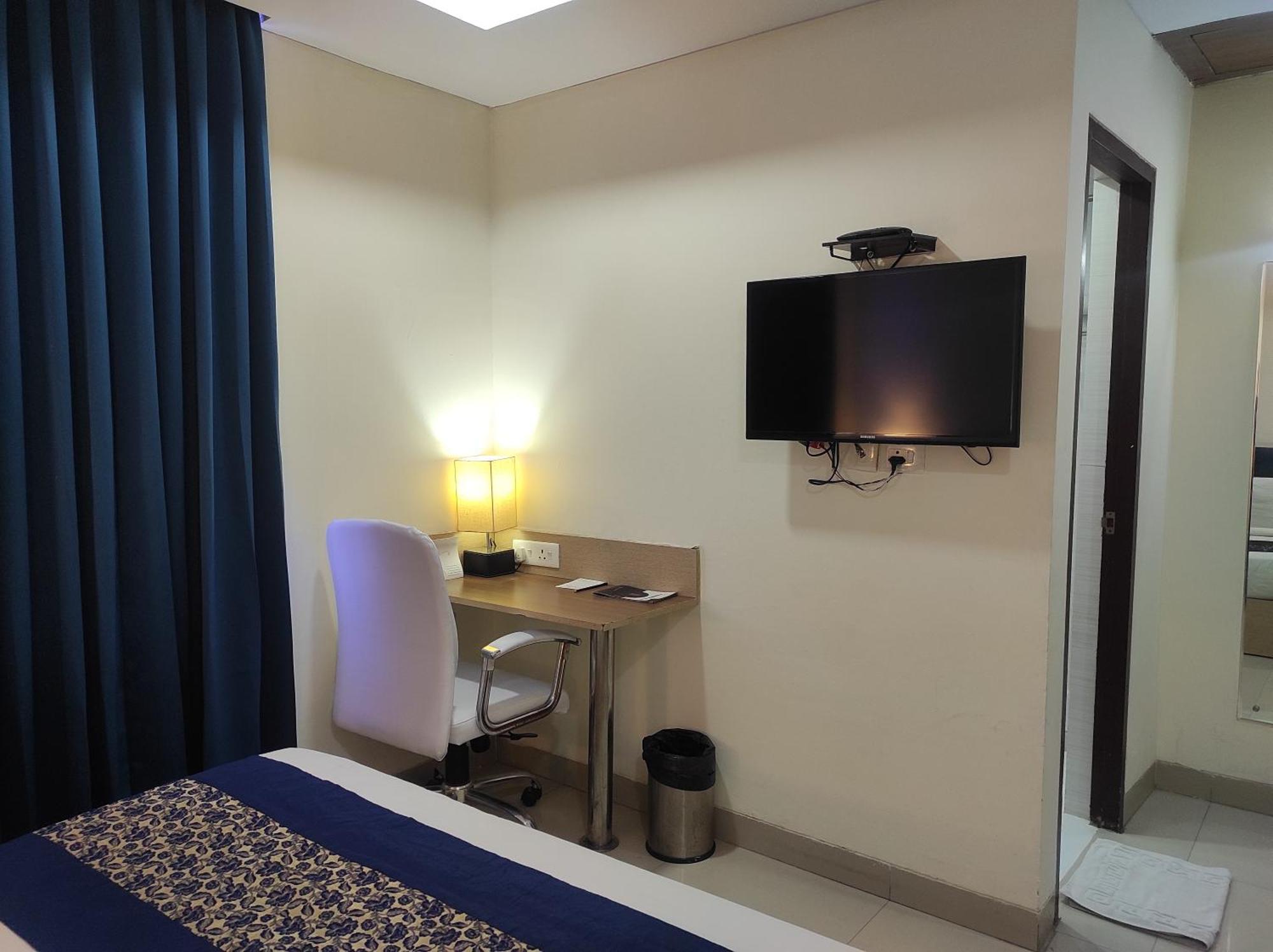 Hyphen Haridwar Grand Hotel Екстериор снимка
