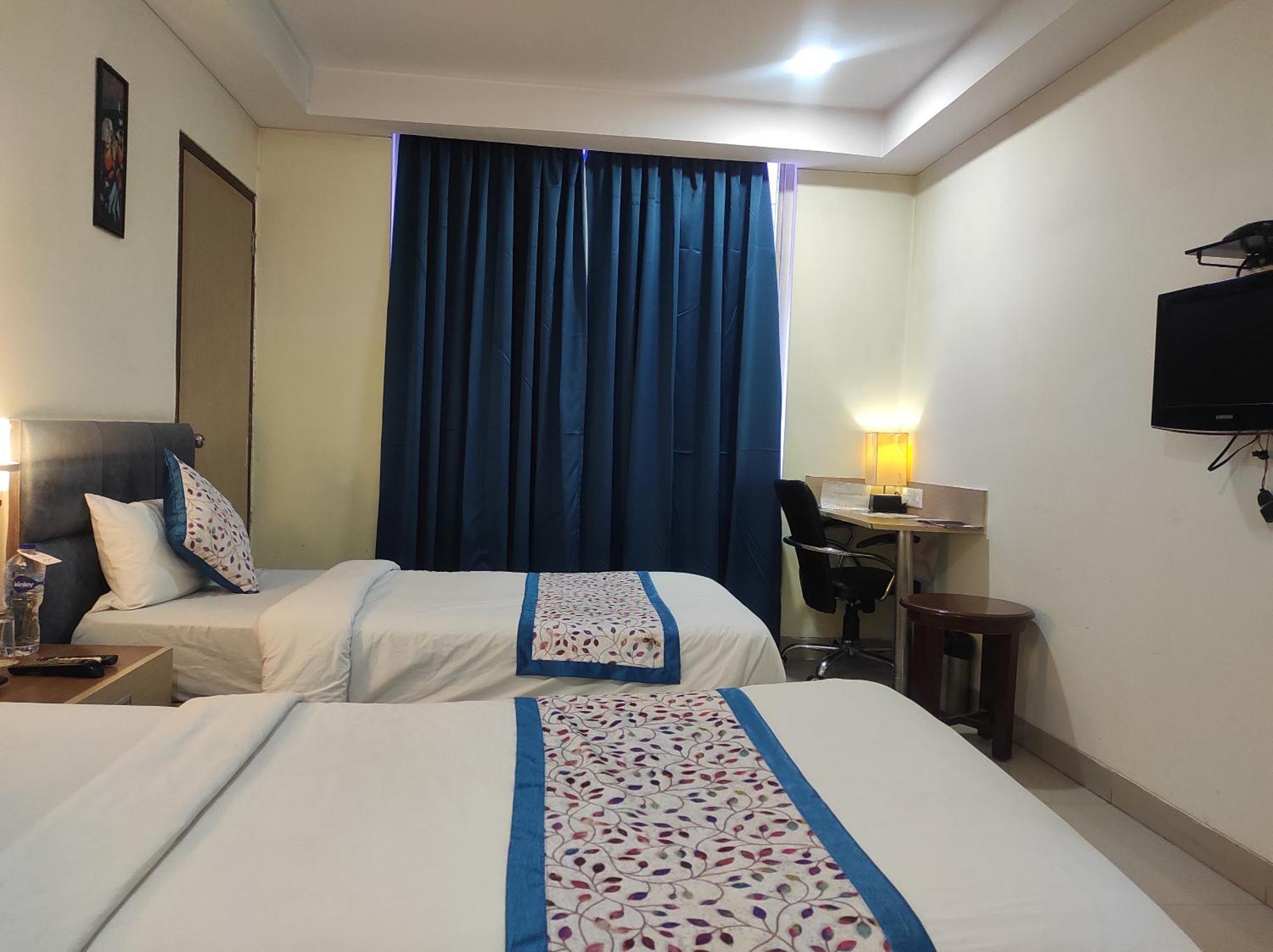Hyphen Haridwar Grand Hotel Екстериор снимка