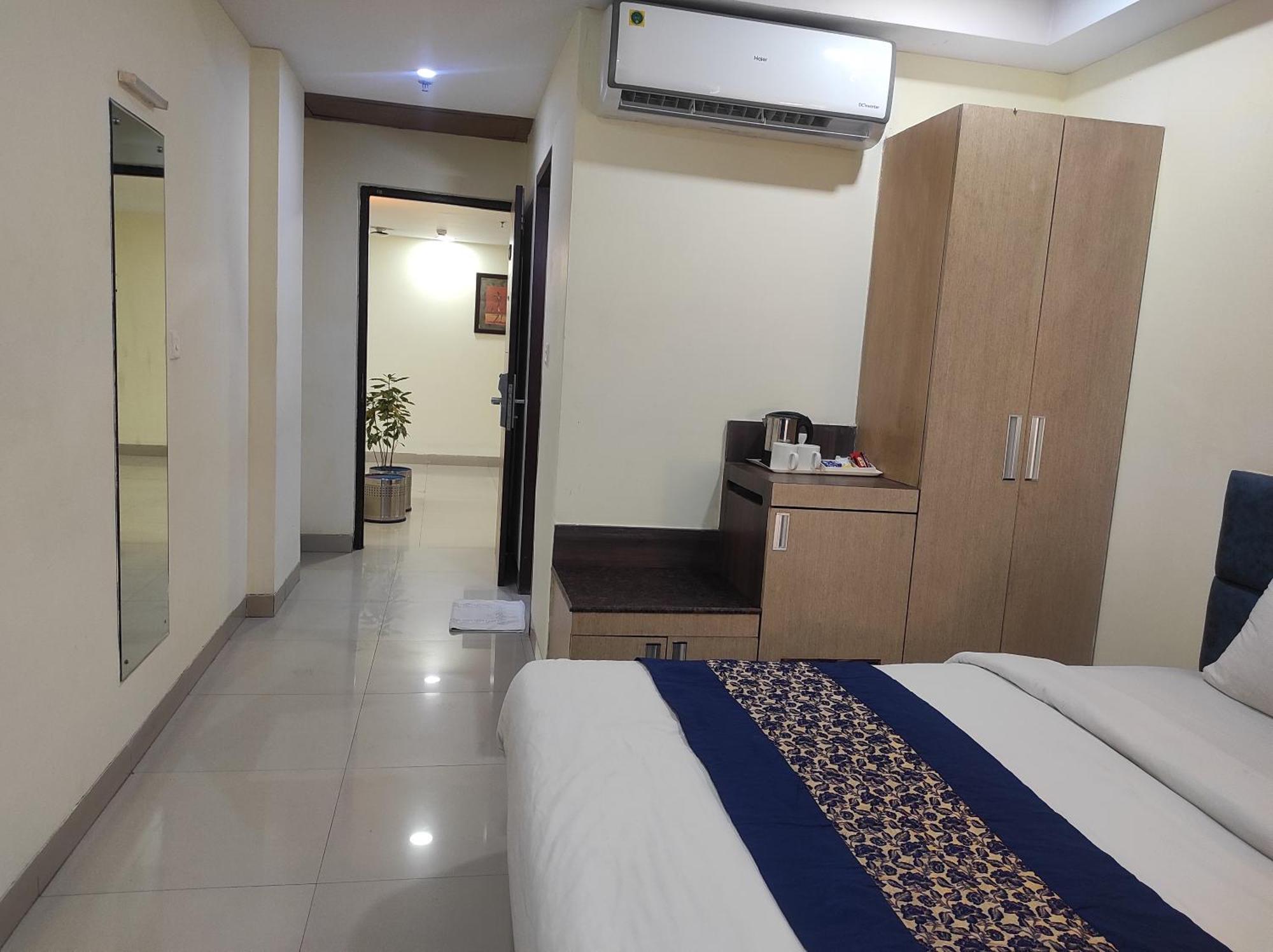 Hyphen Haridwar Grand Hotel Екстериор снимка